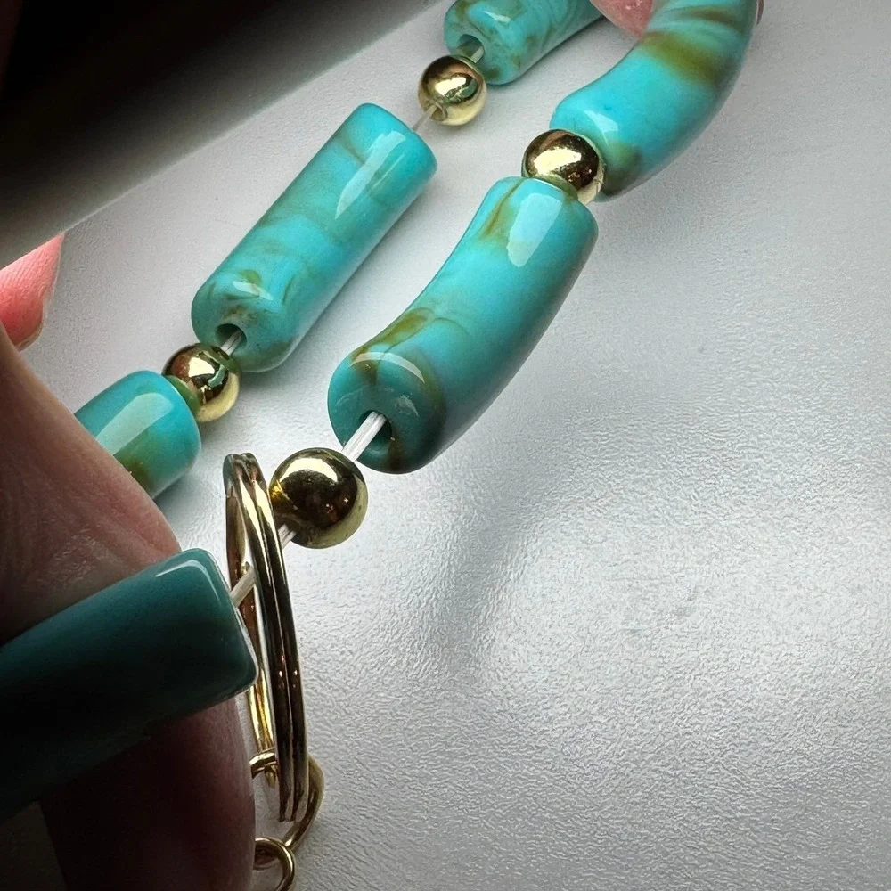 Turquoise‎ Beaded Keychain Bracelet Gold Tone Clasp Bag Charm